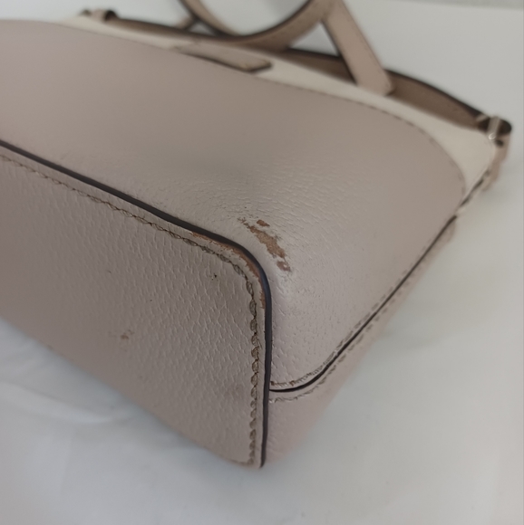 Kate Spade purse crossbody cream/tan - Picture 10 of 13